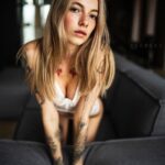 Девушка на час