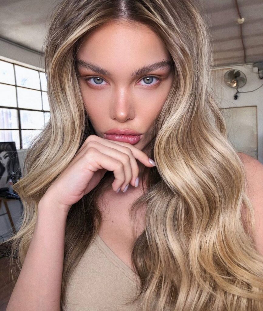 Девушка на час