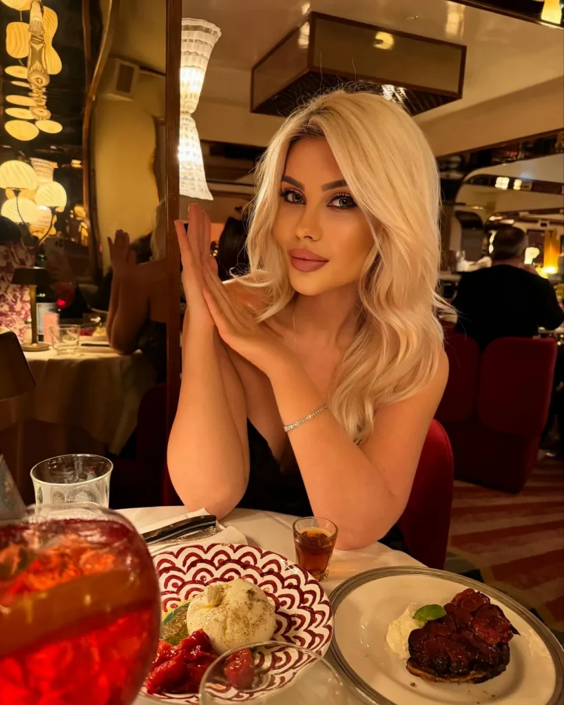 Эскорт модель в Москве