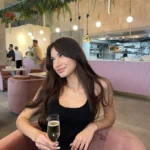 Эскорт-модель