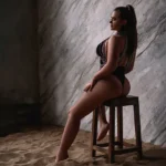 Эскортница