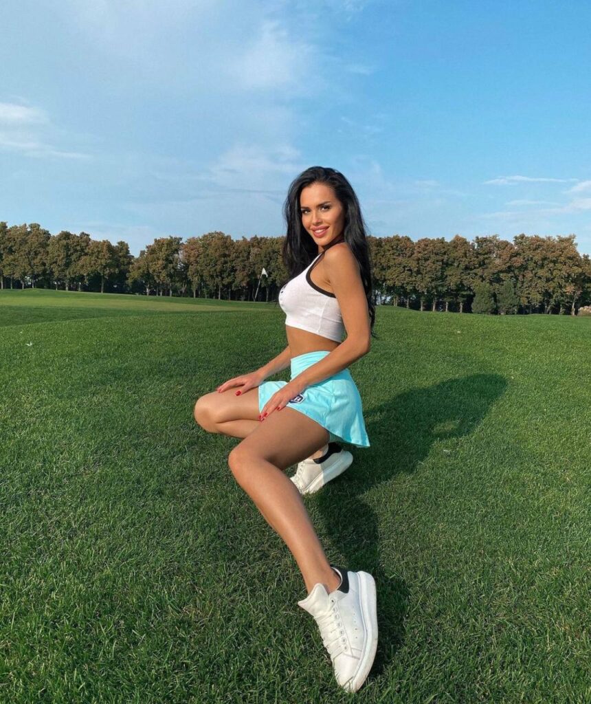 Девушка эскорт